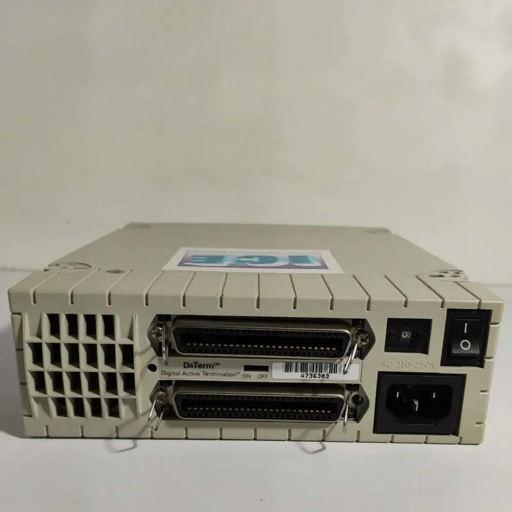 APS Drive DaTerm Digital Active Termination Beige A736303 Powers On for Parts